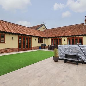 The Stables At Hall Barn Villa Diss Exterior photo