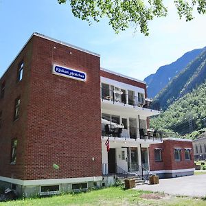 Rjukan Gjestehus Vandrehjem Exterior photo