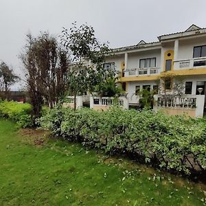 Bluebeli Mountain Villa By Holiday Villass Mahābaleshwar Exterior photo