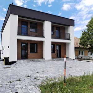 Apartman Pri Parku Lejlighed Solcany Exterior photo