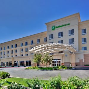 Holiday Inn & Suites Bakersfield, An Ihg Hotel Exterior photo