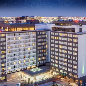 Holiday Inn Toronto International Airport, An Ihg Hotel Exterior photo