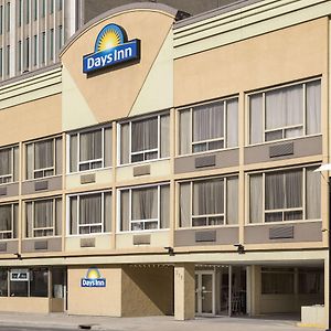 Days Inn By Wyndham Ottawa Exterior photo