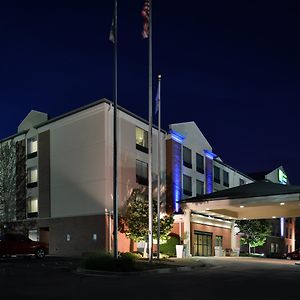 Holiday Inn Express Hotel & Suites Milwaukee-New Berlin By Ihg Exterior photo