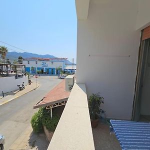 Cosy Flat Next To Beach Lejlighed Kyrenia  Exterior photo