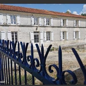 Chambre D'Hotes Dans Maison Charentaise Bed and Breakfast Mortiers Exterior photo