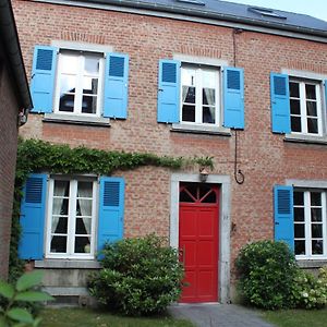 Chambre D'Hote Les Volets Bleus Bed and Breakfast Namur Exterior photo