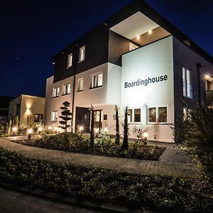 Boardinghouse Karlsdorf-Neuthard Lejlighedshotel Exterior photo