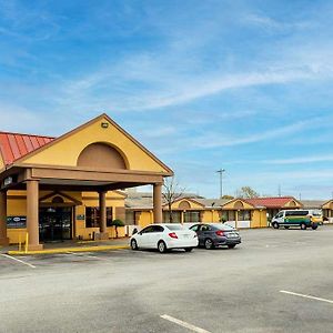 Suburban Studios Buffalo Airport Exterior photo