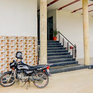 Oyo Flagship Hotel Suraj , Banquet Hall & Restaurant Gorakhpur Exterior photo