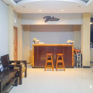 Delvia Bromo Homestay Mitra Reddoorz Pasuruan Exterior photo