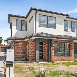 Comfortable Bedroom In A Beautiful Suburb St Albans Exterior photo