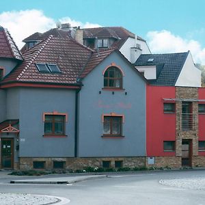 Penzion Anebel Hotel Luhačovice Exterior photo