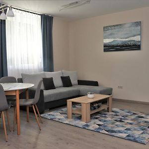 Ozon Apartman Lejlighed Kaposvár Exterior photo