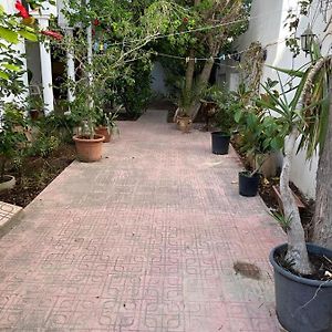 Furnished Studio Lejlighed Dar el Ouzir Exterior photo