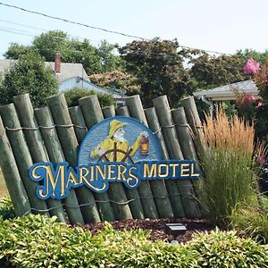 Mariner'S Motel Rock Hall Exterior photo