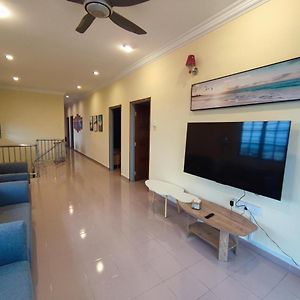 Banglow Lot Upper Floor Home Stay Room Homestay Rooms For Rent In Jinjang Utrara New Village Kuala Lumpur Exterior photo