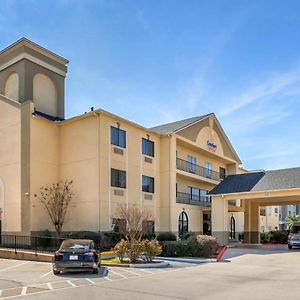 Comfort Suites Bush Intercontinental Airport Houston Exterior photo