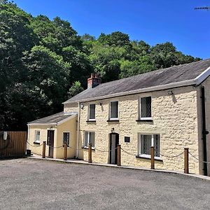 Old Tredegar Bed and Breakfast Ystalyfera Exterior photo