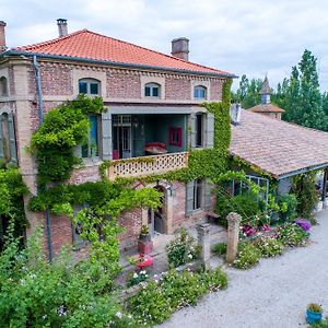 Parc De Coulassy Bed and Breakfast Nègrepelisse Exterior photo