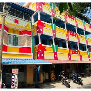 Udhayam Residency Hotel Karaikal Exterior photo