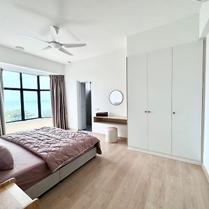 Seaview 2 Bedroom Apartment Mutiara Beach Resort By Isra Tangga Batu Exterior photo