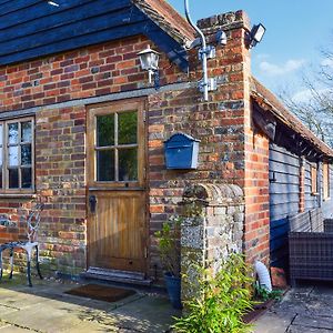 Barn Suite Beaconsfield Exterior photo