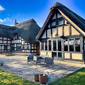 Guest House Gem In Wickhamford, Near Broadway Badsey Exterior photo