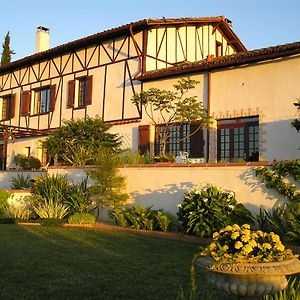 Le Petit Manoir De Campagne Hotel Salerm Exterior photo