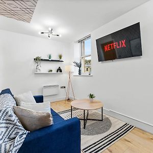 30 Percent Off! Lovely Yorkshire Duplex - Sleeps 6 - Netflix Lejlighed Dewsbury Exterior photo