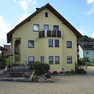 Gaestezimmer Klein Lejlighed Heiligenstadt in Oberfranken Exterior photo