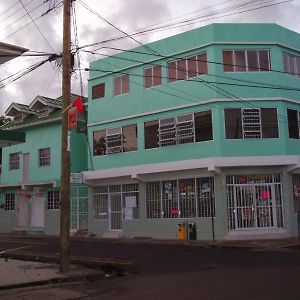 Aaron'S House Lejlighed Castries Exterior photo