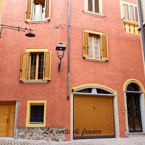 Appartamento Nella Romantica Corte - Lago Lugano Varese Exterior photo