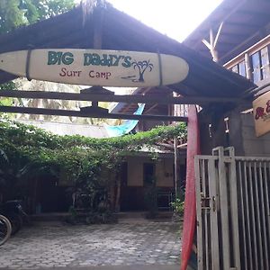 Big Daddy'S Surfcamp Lejlighed Pasanggaran Exterior photo