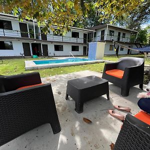 Hotel Azul Coral Cahuita Exterior photo