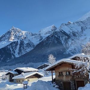 Les Alpages - Newly Renovated - 2Bed - Equipment Storage - Mont-Blanc Views Lejlighed Les Houches Exterior photo