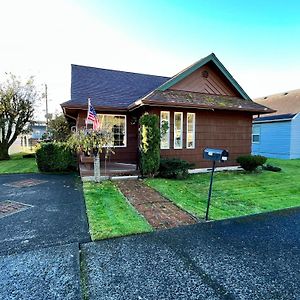 Leah'S Homestay In Hoquiam Exterior photo