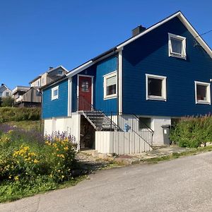 The Blue House At The End Of The World I Lejlighed Mehamn Exterior photo