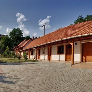 Nyitott Kapu Vendeghaz Hotel Felsőtárkány Exterior photo