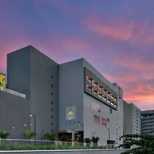 The Artiste, Kochi, A Tribute Portfolio Hotel By Marriott Exterior photo