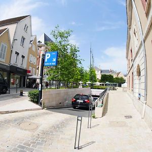 Coeur De Ville, Calme, Spacieux,Parking Et Wifi ! Chartres Exterior photo