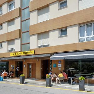Hotel Restaurante San Anton Tapia De Casariego Exterior photo