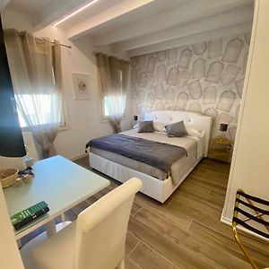 Star Soave Rooms - Locazione Turistica Exterior photo