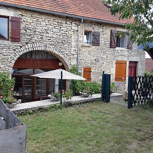 La Maison De Claire Flavigny-sur-Ozerain Exterior photo