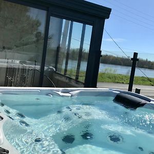 Jacuzzi Et Vue Sur Loire - Maison D'Hotes L'Odyssee Lejlighed La Chapelle-sur-Loire Exterior photo