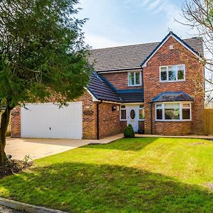 Damson House- Stunning & Spacious 6 Bedroom Executive House - Perfect For Work Stays Or For Multi-Generational Families Great Mitton Exterior photo