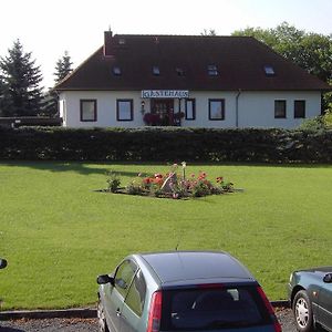 Gaestehaus Pension Hess - Das Kleine Hotel Güstrow Exterior photo