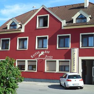 Reiterhof Sonja Hotel Apetlon Exterior photo