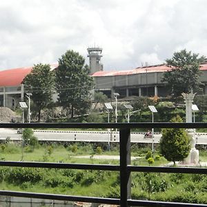 Ganapati Airport Hotel Katmandu Exterior photo