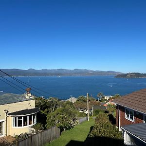 Sea Views From Sunny House Lejlighed Wellington Exterior photo